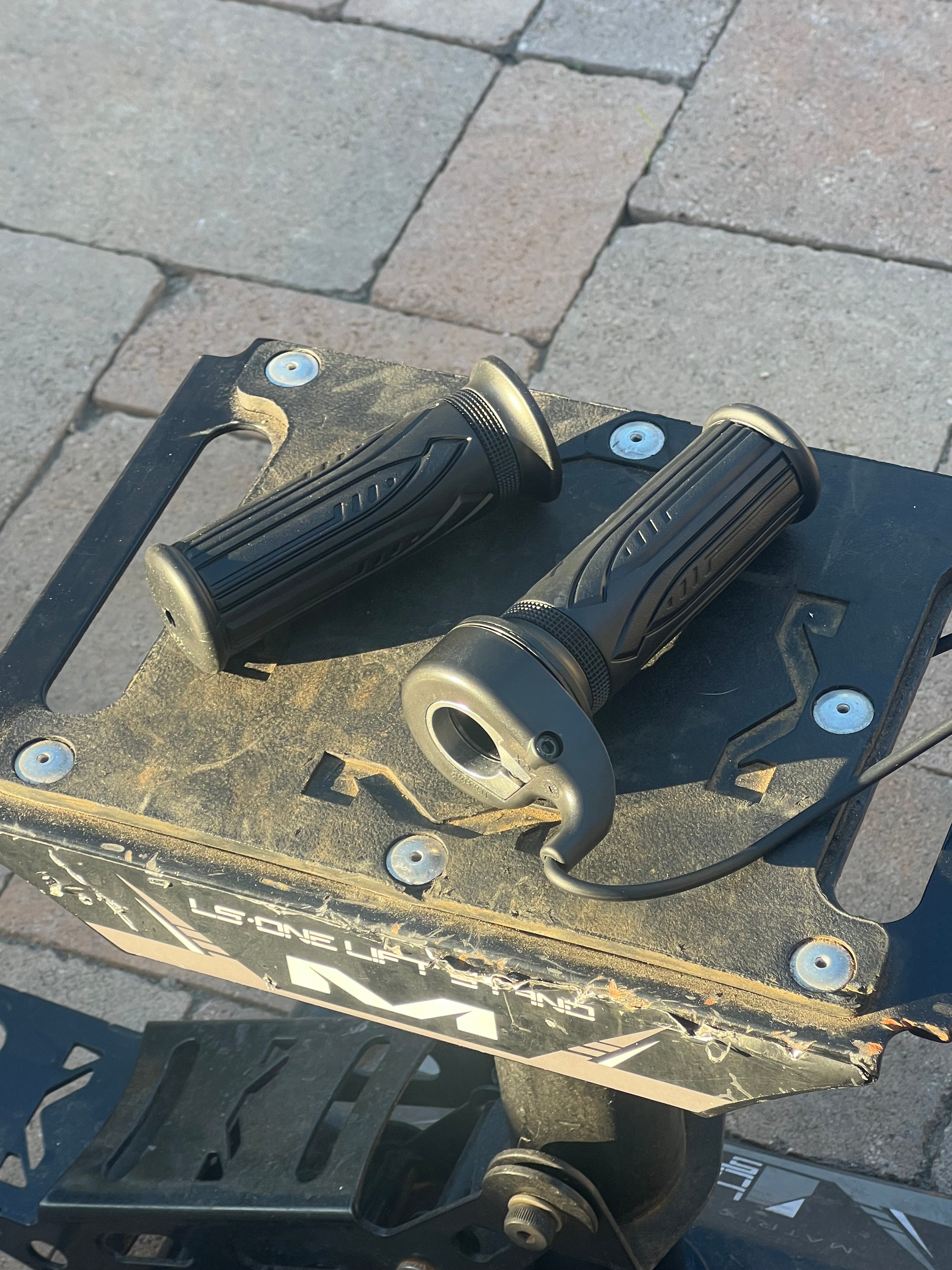 Rad/Macfox Full Twist Throttle (Snappy)